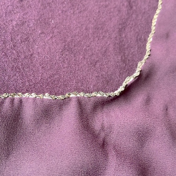 Le Chateau | Sleeveless Blouse - Picture 5 of 7